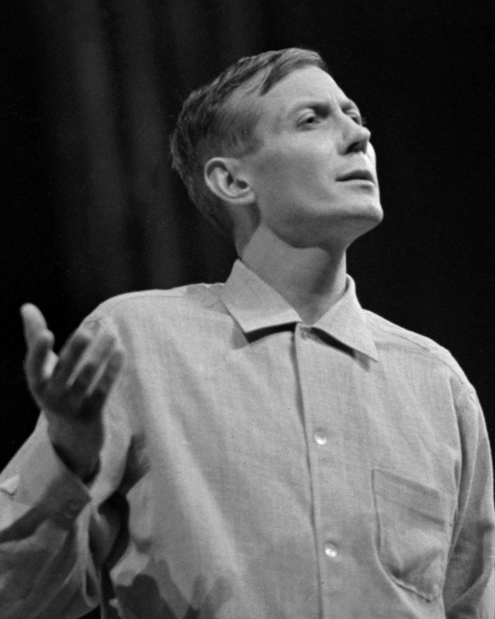 Поэт Евгений Евтушенко. 1966 год. Фотография: Владимир Савостьянов / ТАСС